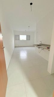 Kitnet à venda com vaga de garagem