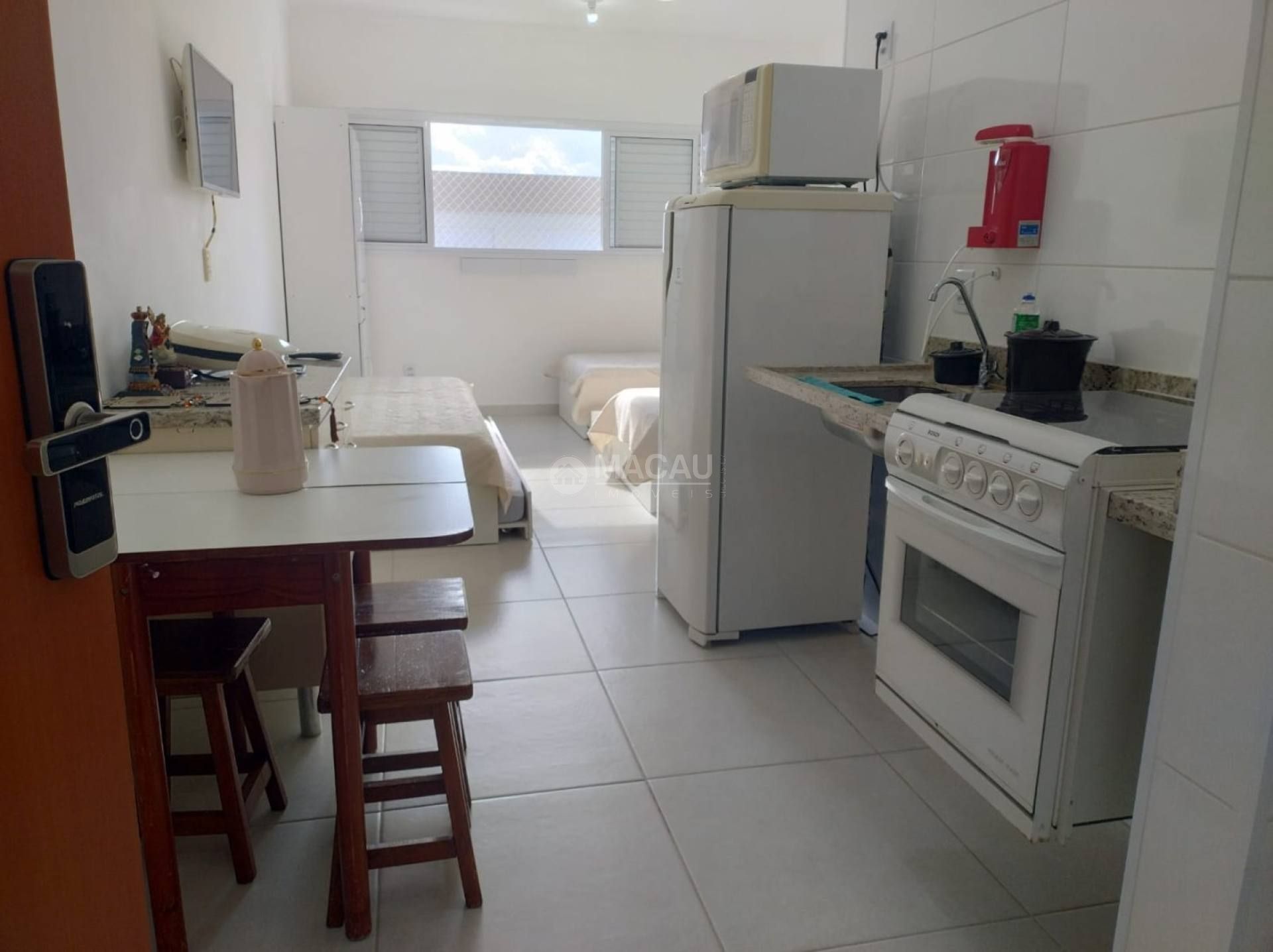 Kitnet à venda – Condomínio da Fé - com mobília