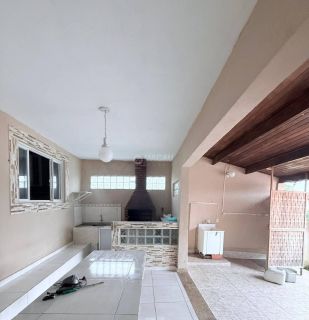 Casa em Condomínio à Venda – Pronta para Morar