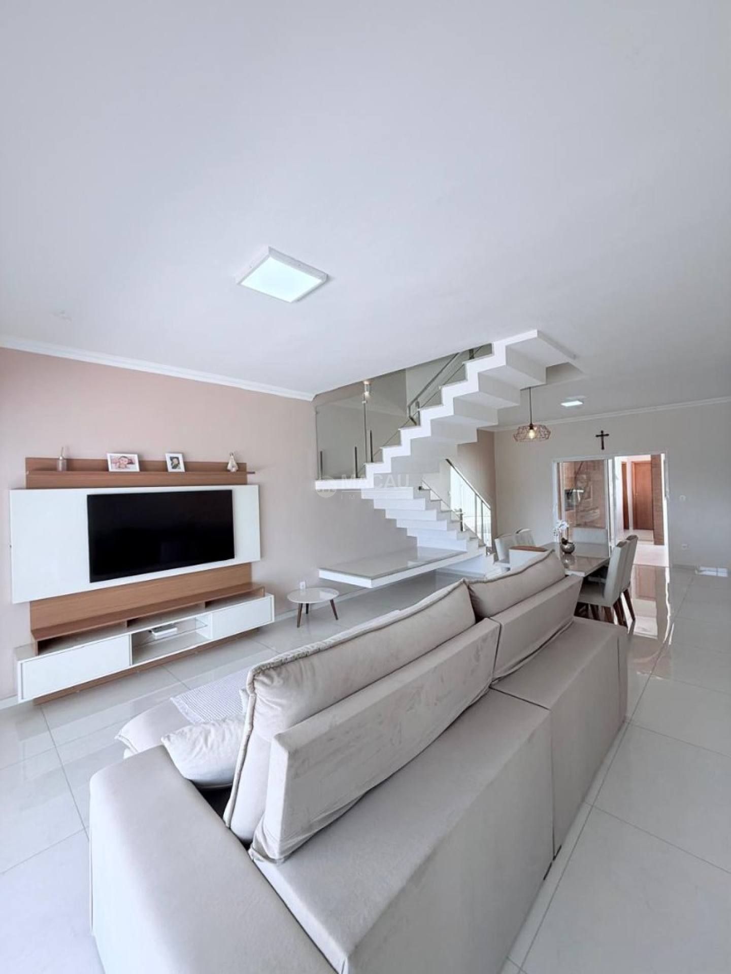 Casa em Condomínio – Pronta para Morar!
