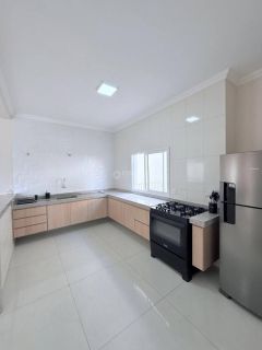 Casa em Condomínio – Pronta para Morar!