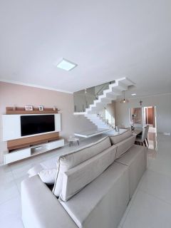 Casa em Condomínio – Pronta para Morar!