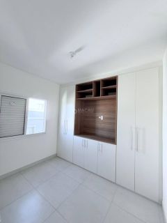Apartamento à Venda – Semi Mobiliado e Pronto para Morar!