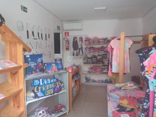 Casa Para Vender com 4 quartos 2 suítes no bairro Parque Residencial André Broca Filho em Guaratinguetá