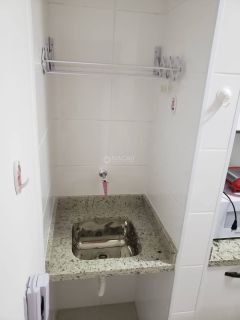 KITNET À VENDA – MOBILIADA!