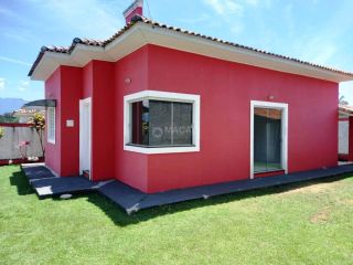 Casa de Condomínio Para Alugar com 2 quartos 1 suítes em Cachoeira Paulista