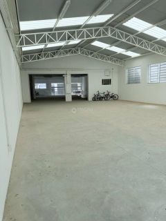 PONTO COMERCIAL PARA LOCAÇÃO NO CENTRO DE CACHOEIRA PAULISTA!