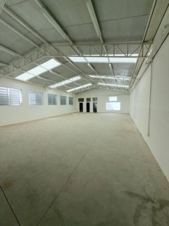 PONTO COMERCIAL PARA LOCAÇÃO NO CENTRO DE CACHOEIRA PAULISTA!