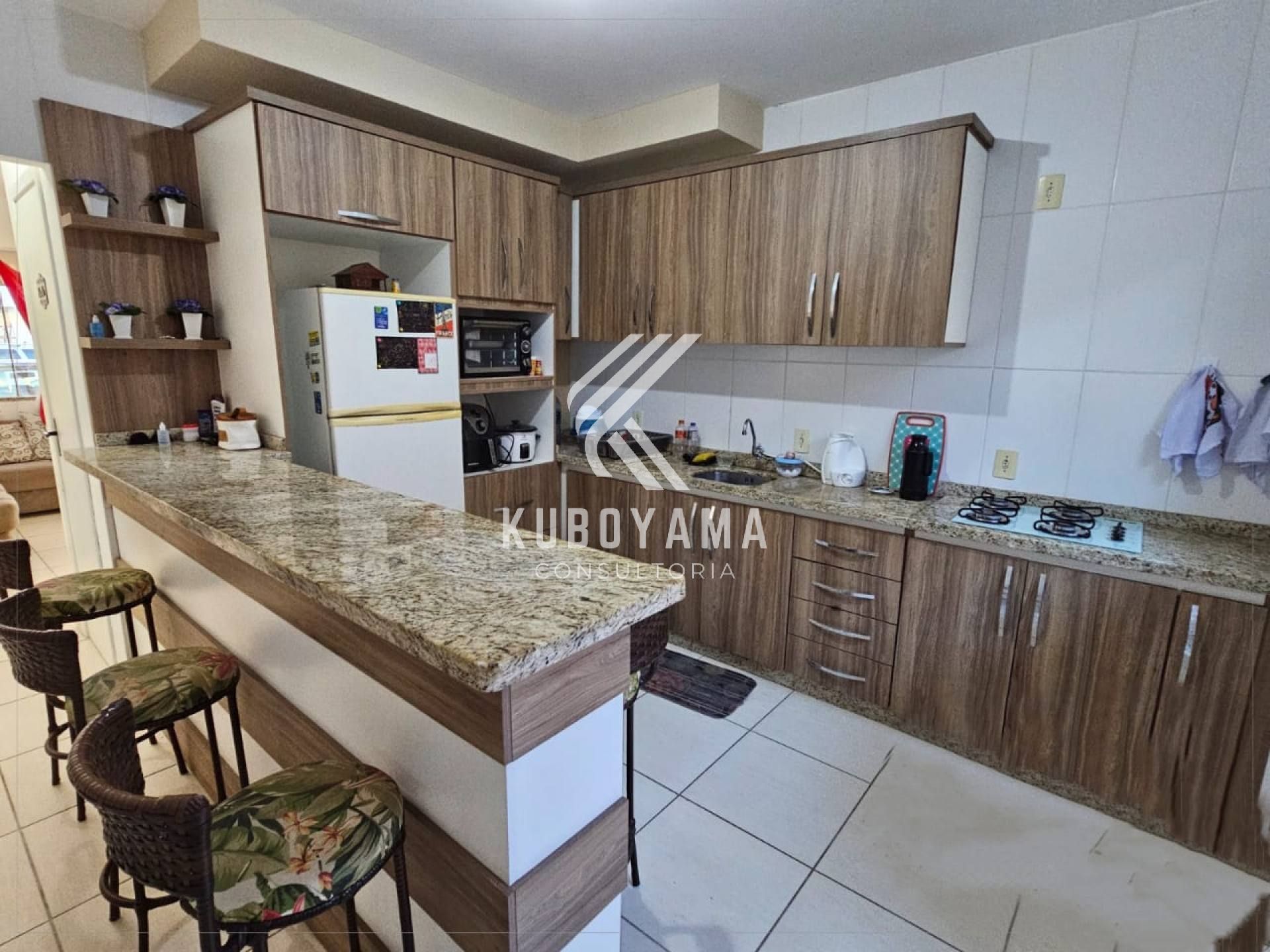 Casa Geminada 2 Quartos com Vaga – Itacolomi – Balneário Piçarras – 600m do Mar