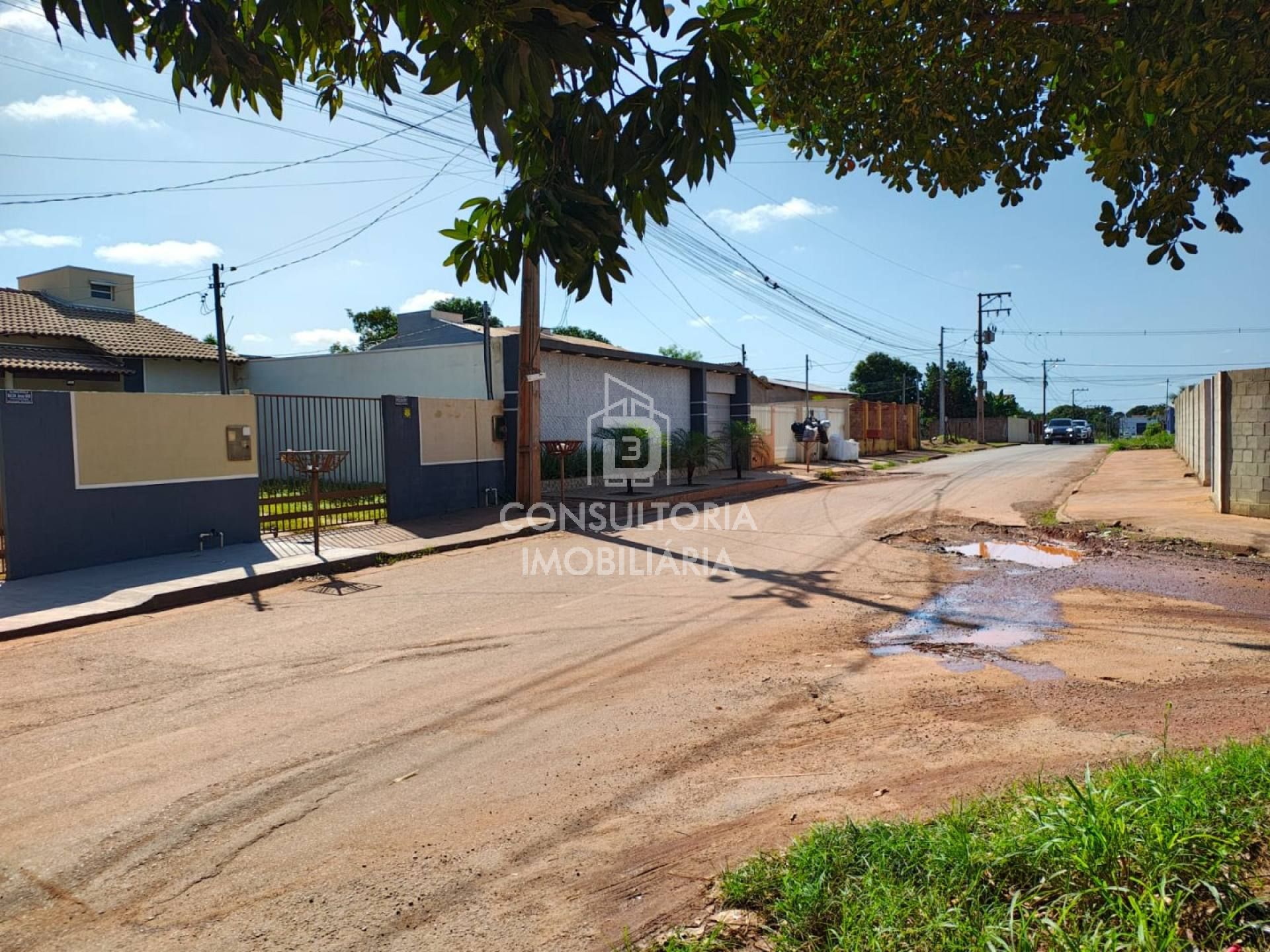 VENDO ESSA LINDA CASA , BAIRRO PAIAGUAS