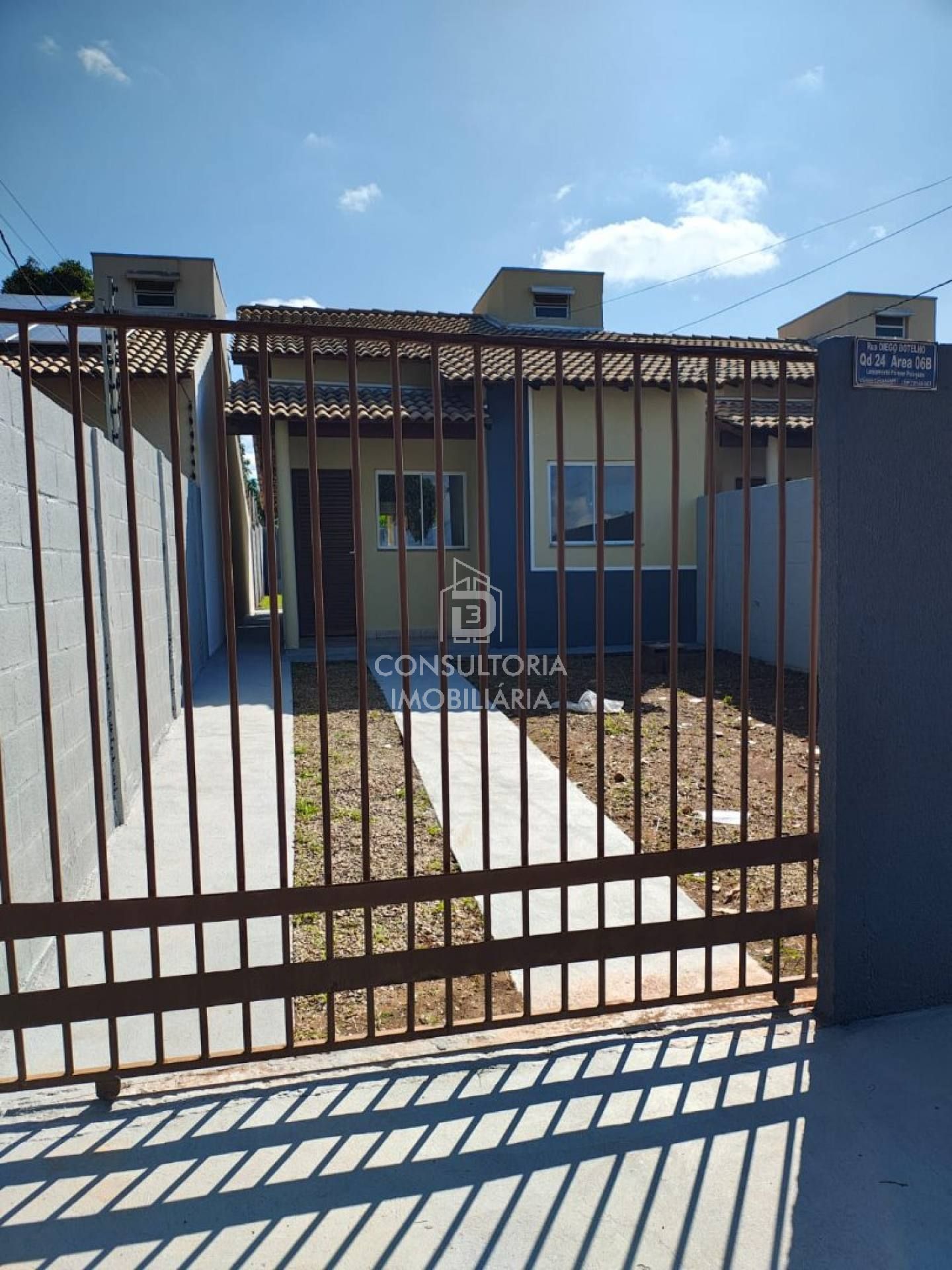 VENDO ESSA LINDA CASA , BAIRRO PAIAGUAS