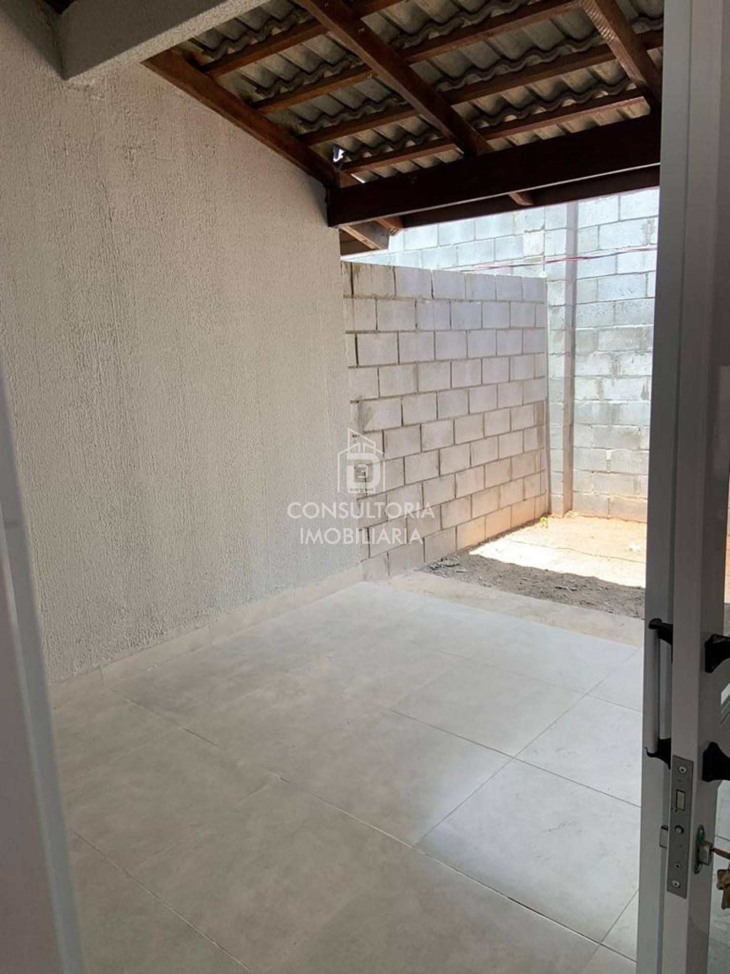 VENDO ESSA LINDA CASA, BAIRRO PEDRA 90 (CONDOMINIO SEVILLA 90)