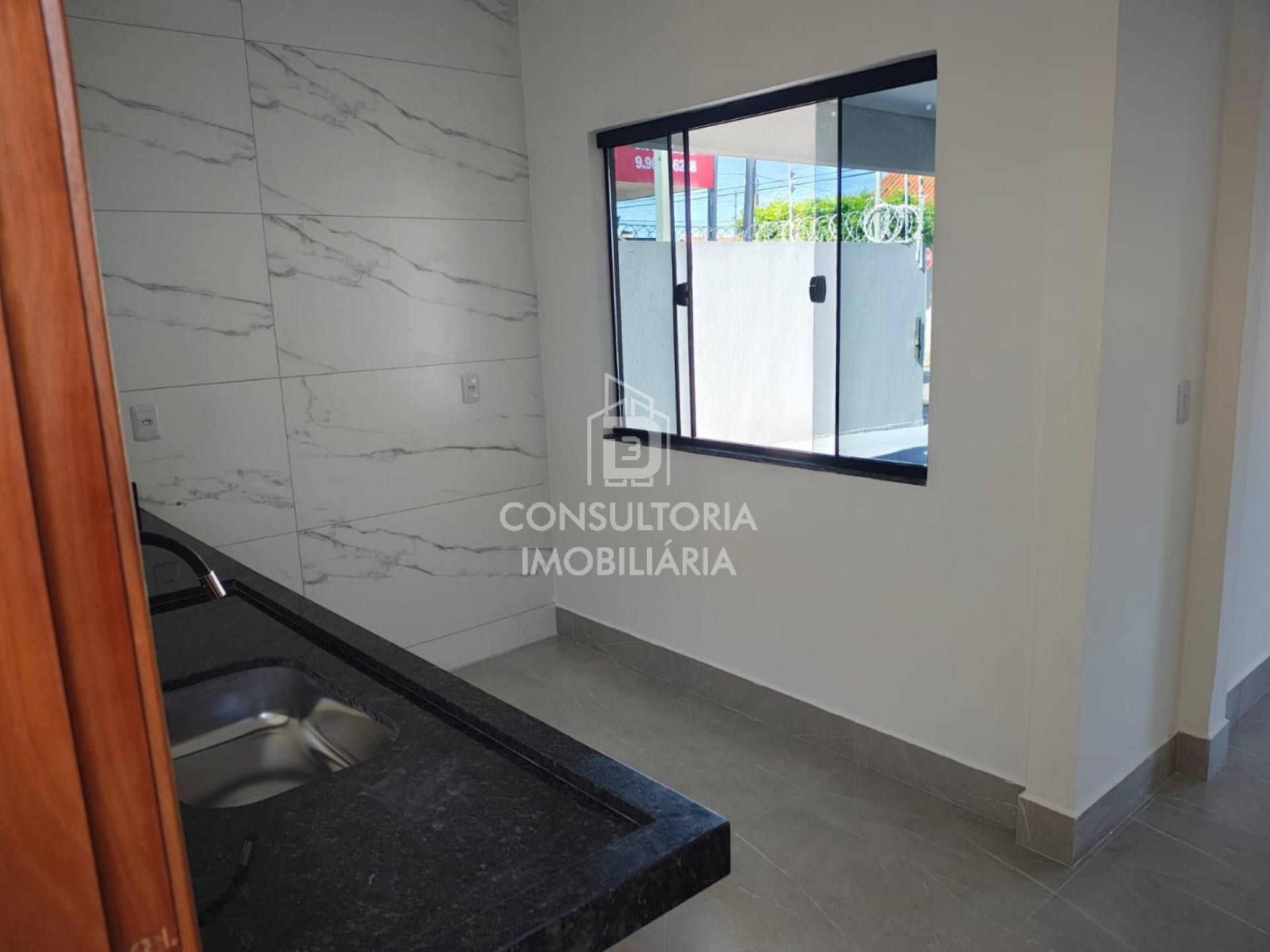 LINDA CASA , BAIRRO JARDIM PAULA 2
