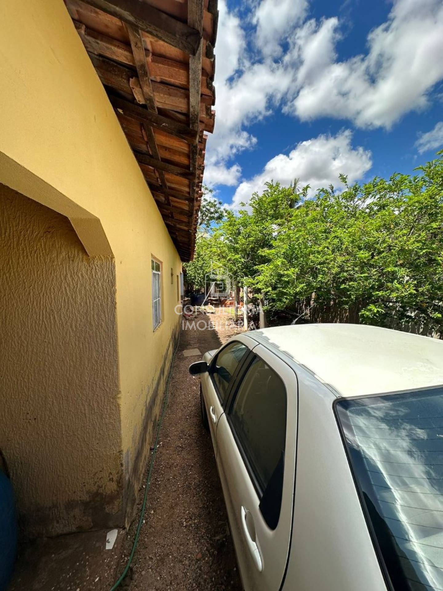 LINDA CASA , BAIRRO CONSTRUMAT