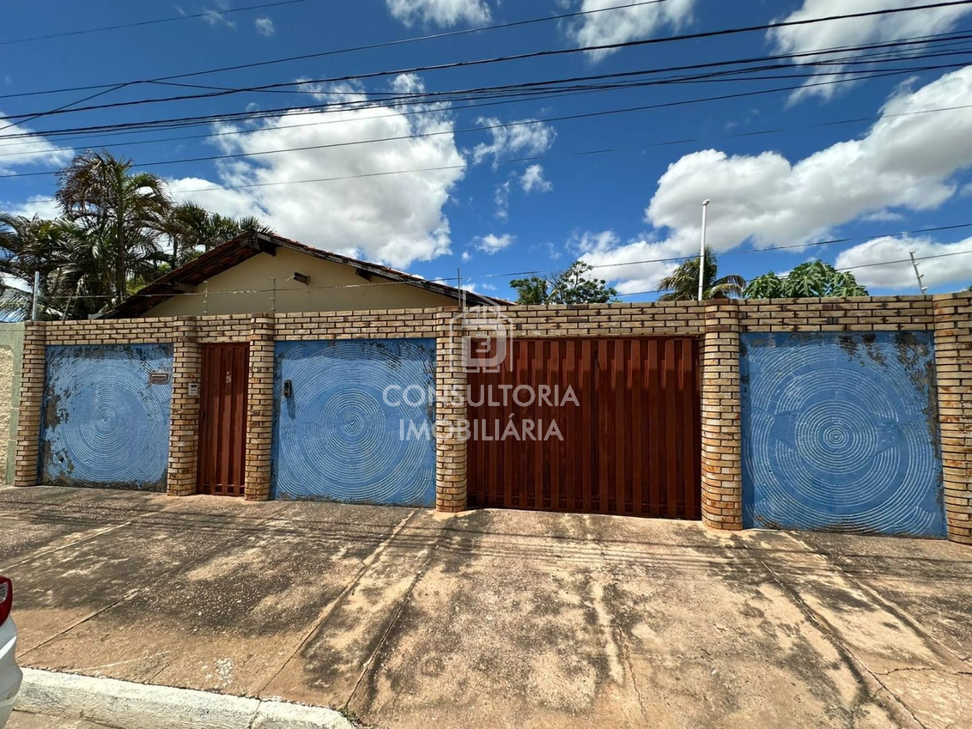 LINDA CASA , BAIRRO CONSTRUMAT