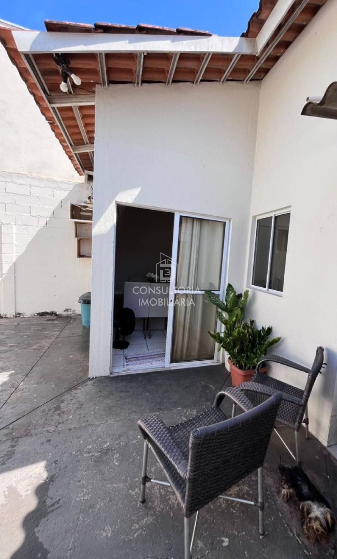 LINDA CASA, CONDOMINIO ESMERALDA