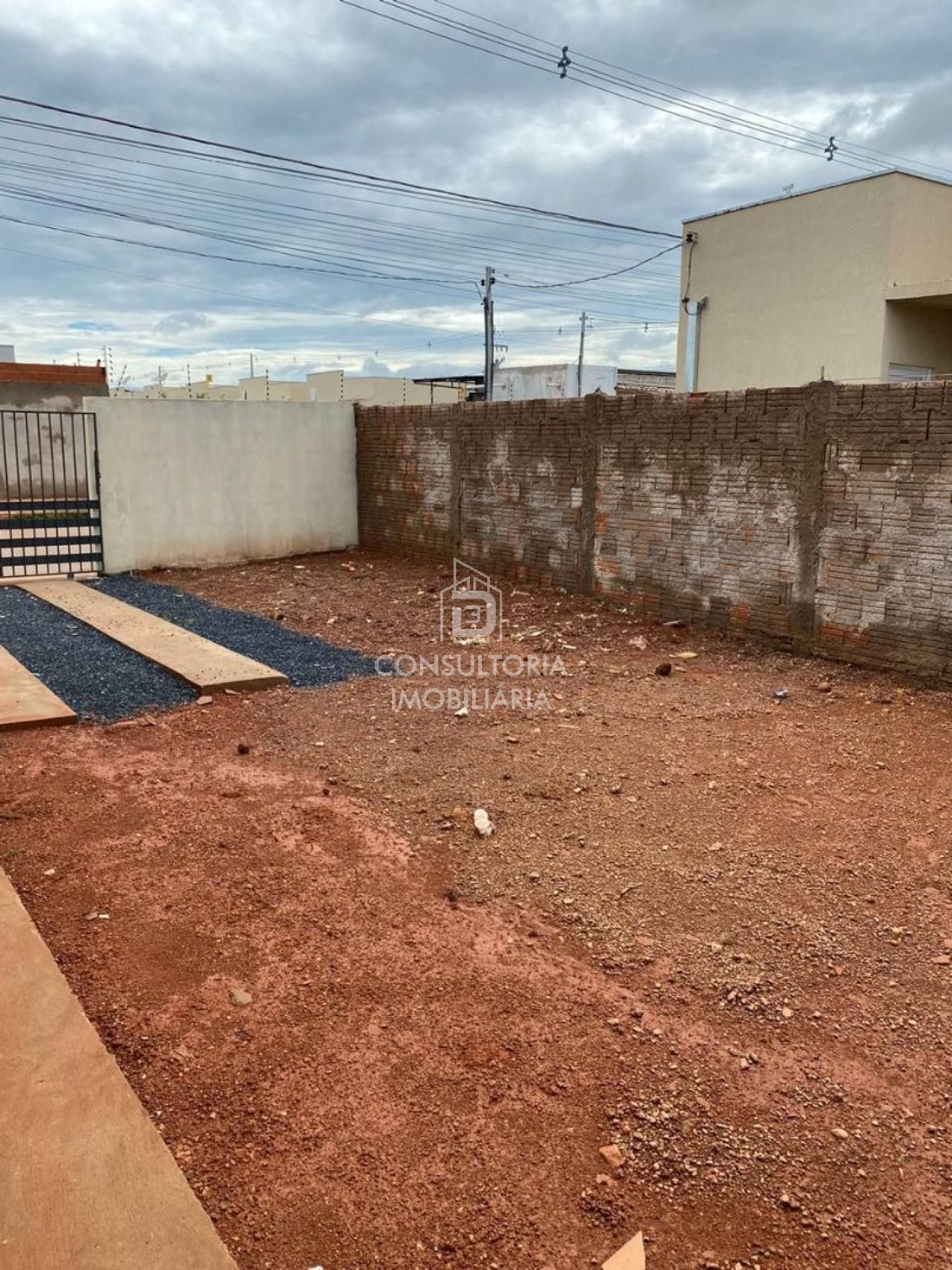 LINDA CASA , BAIRRO YKARAY