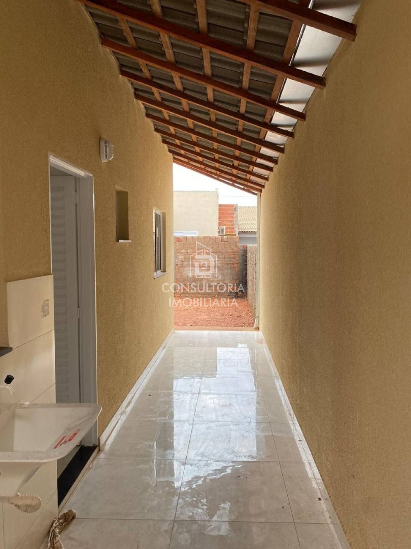 LINDA CASA , BAIRRO YKARAY