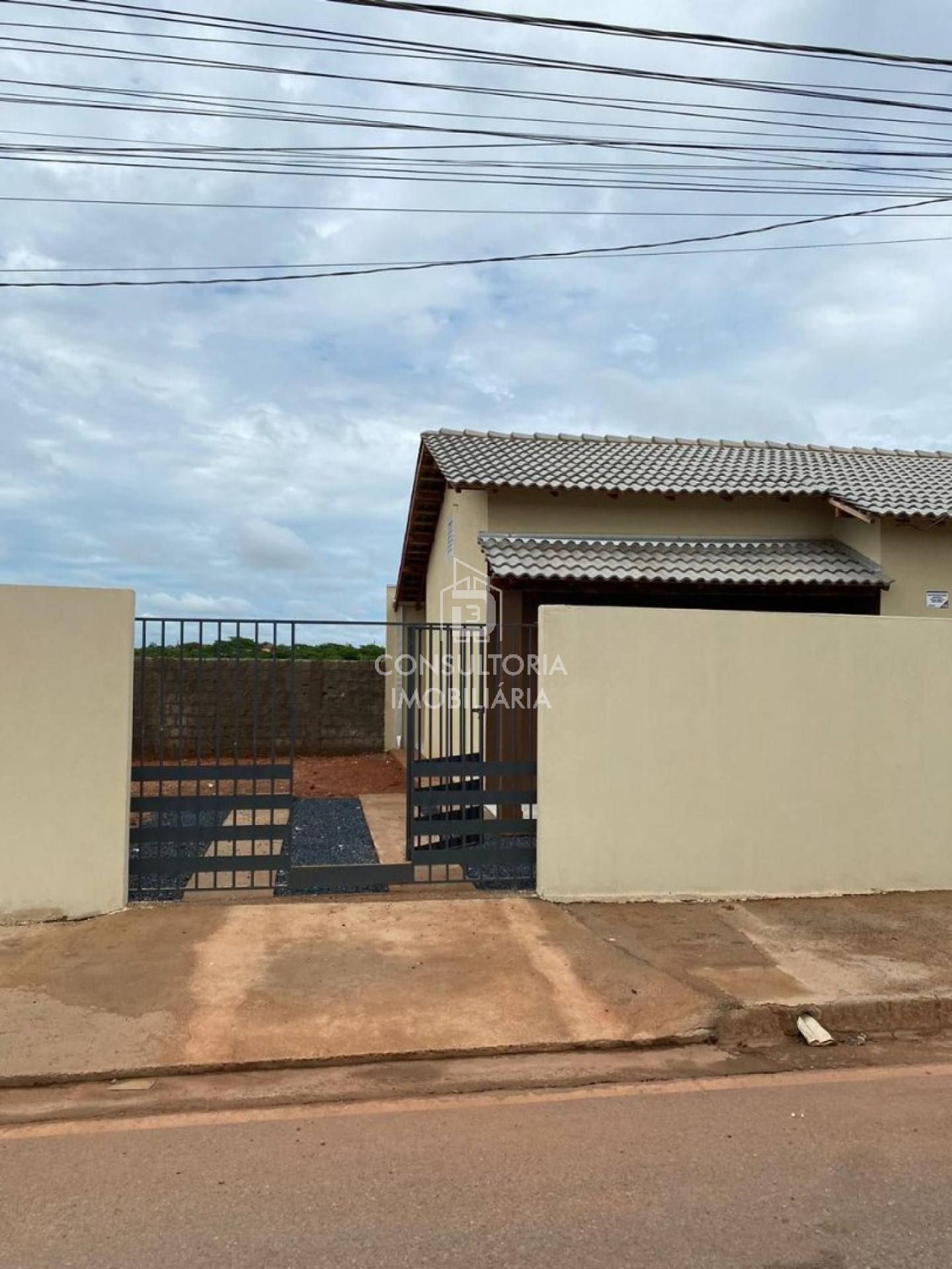LINDA CASA , BAIRRO YKARAY