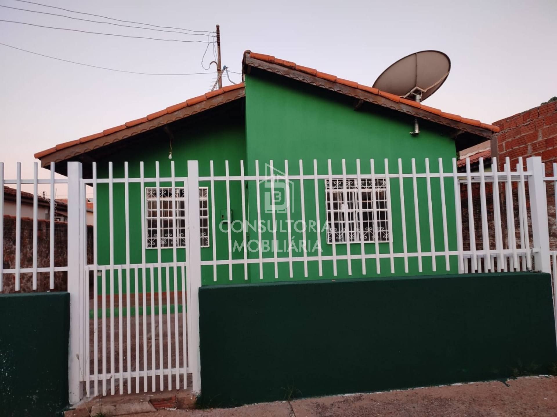 LINDA CASA , BAIRRO JARDIM IMPERIAL