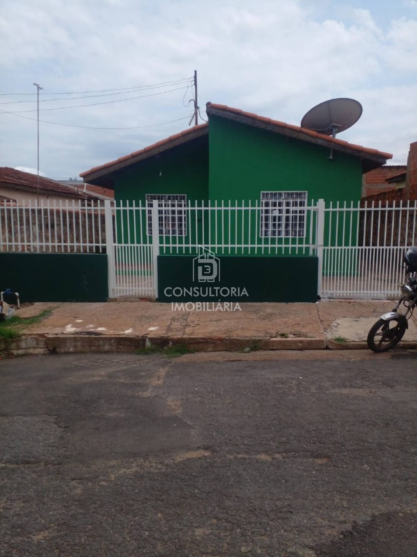 LINDA CASA , BAIRRO JARDIM IMPERIAL