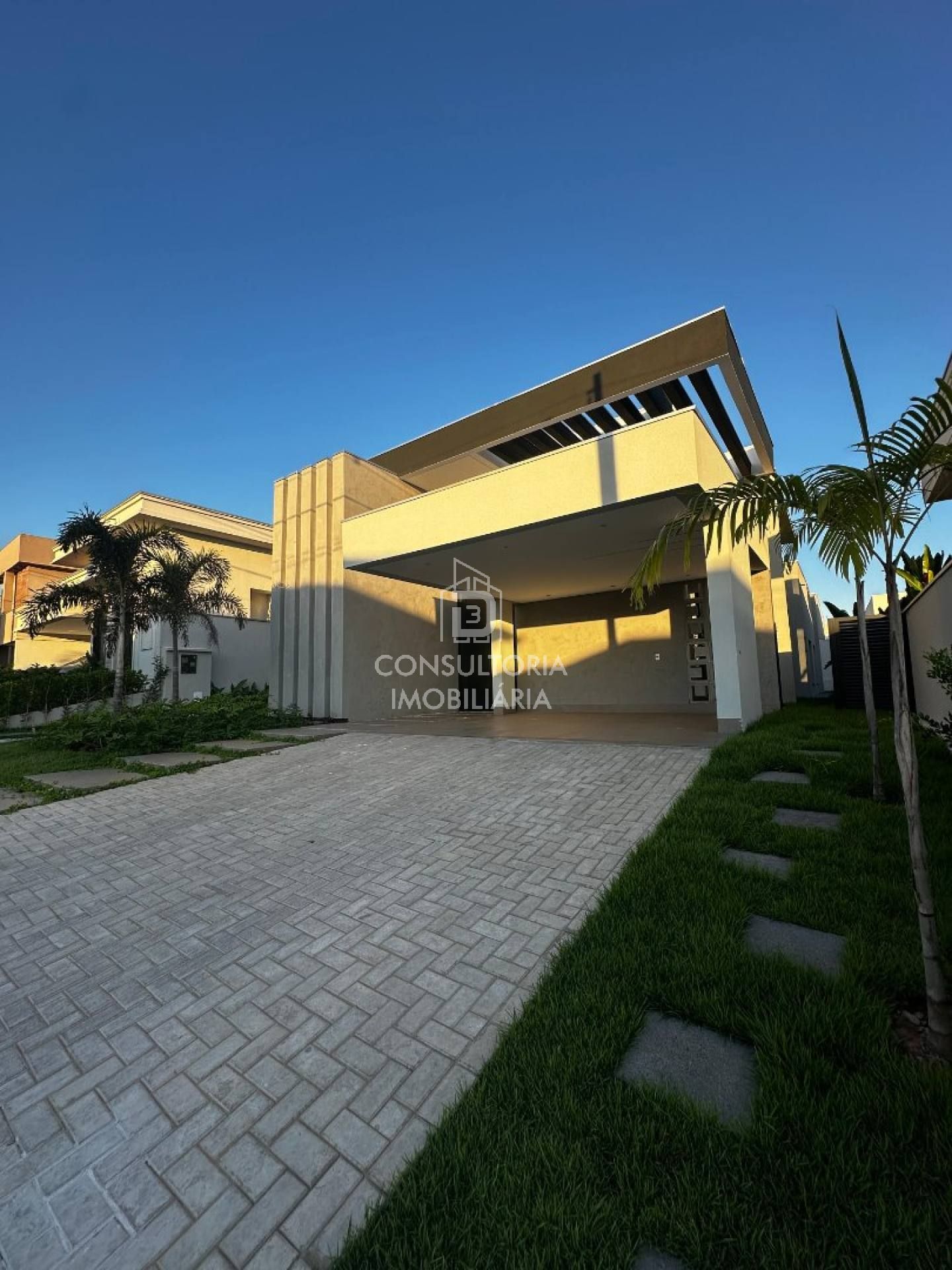 LINDA CASA, Exclusiva e Decorada – Florais do Valle