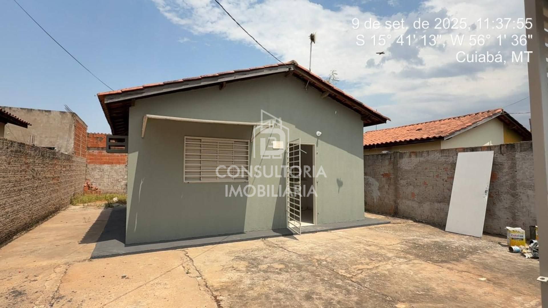 LINDA  CASA BAIRRO ALTOS DO PARQUE