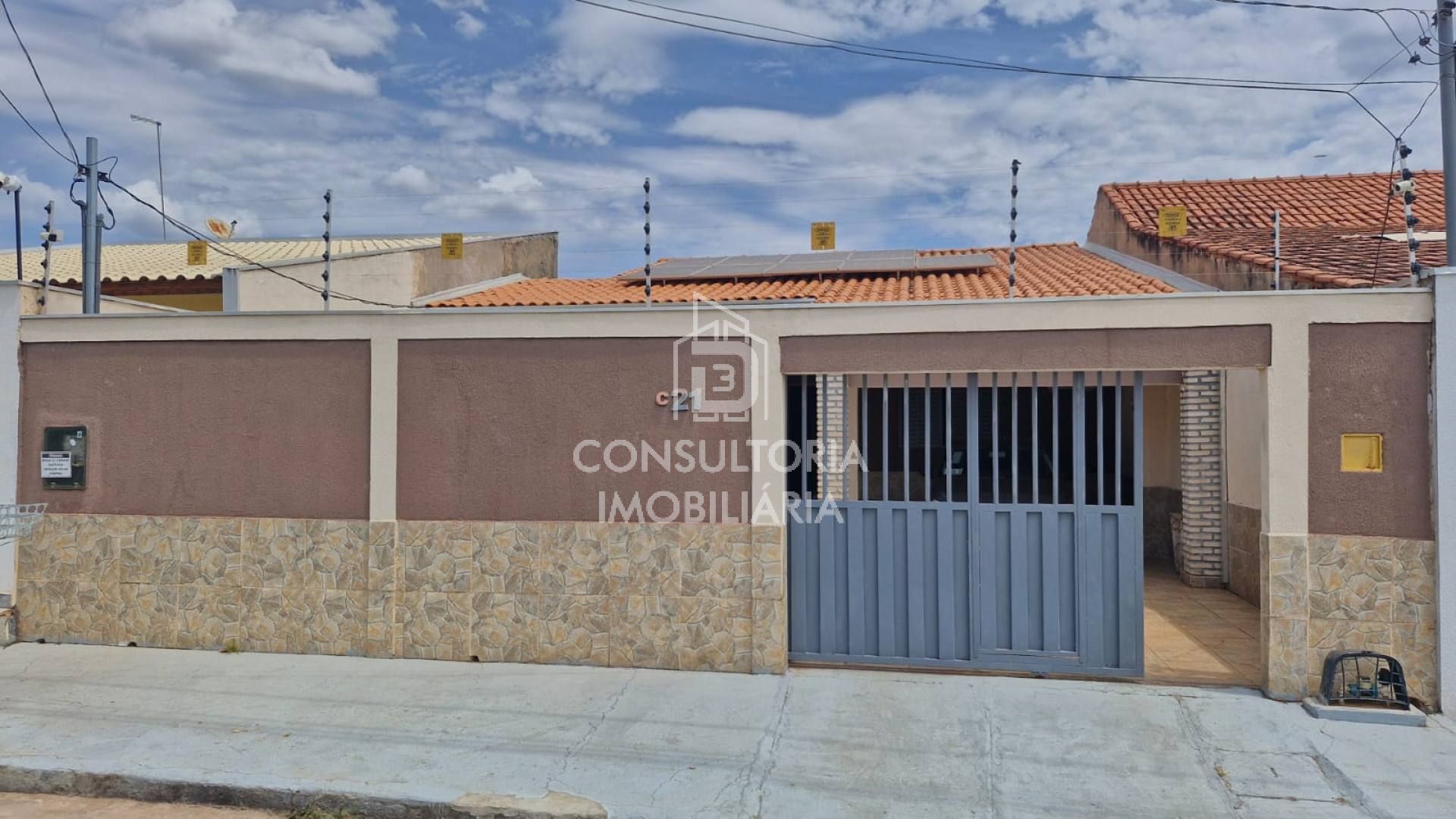 LINDA CASA BAIRRO SANTA  AMALIA