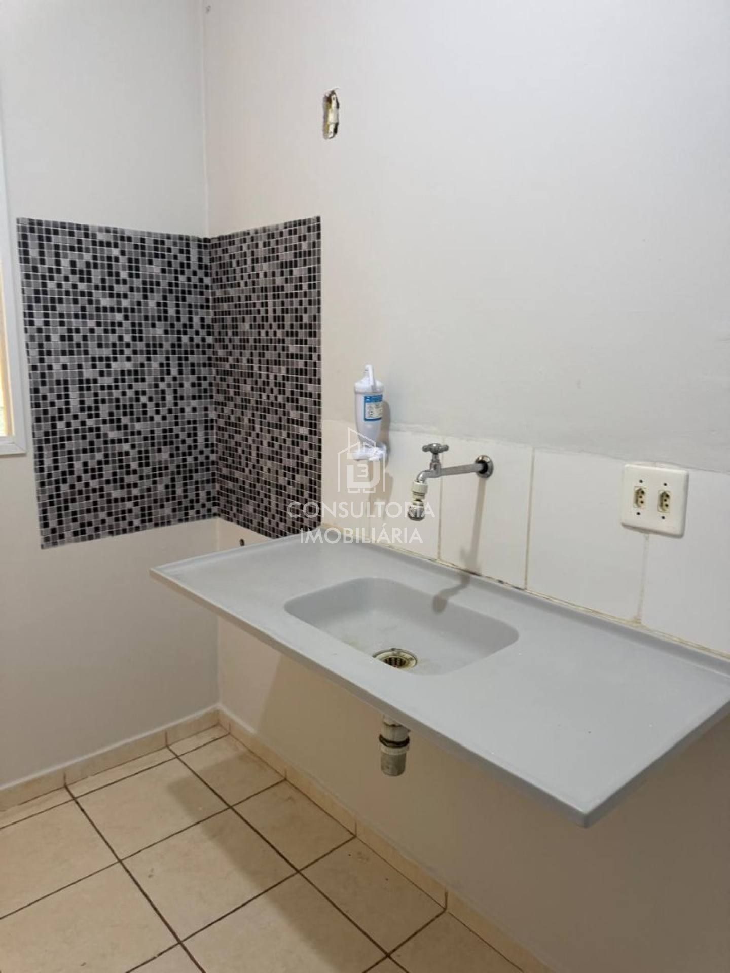 LINDA CASA CONDOMINIO ESMERALDA