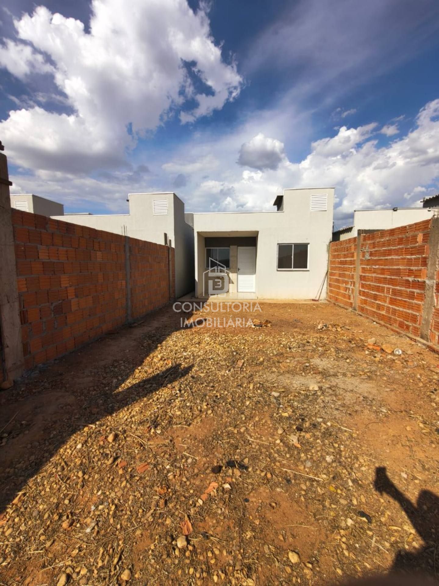 LINDA CASA, BAIRRO IKARAY