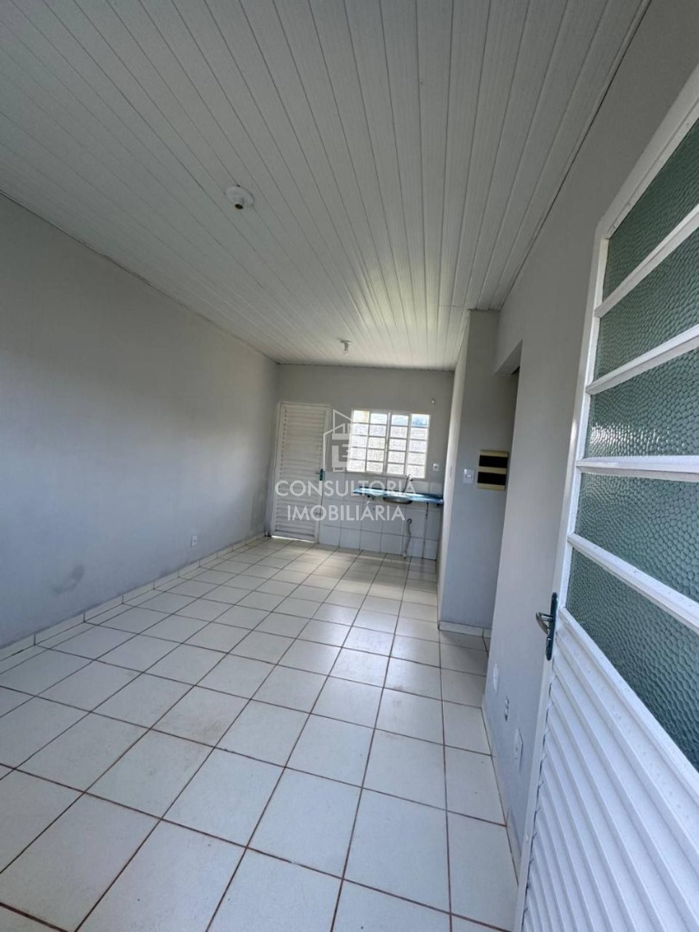 LINDA CASA , BAIRRO VITORIA REGIA