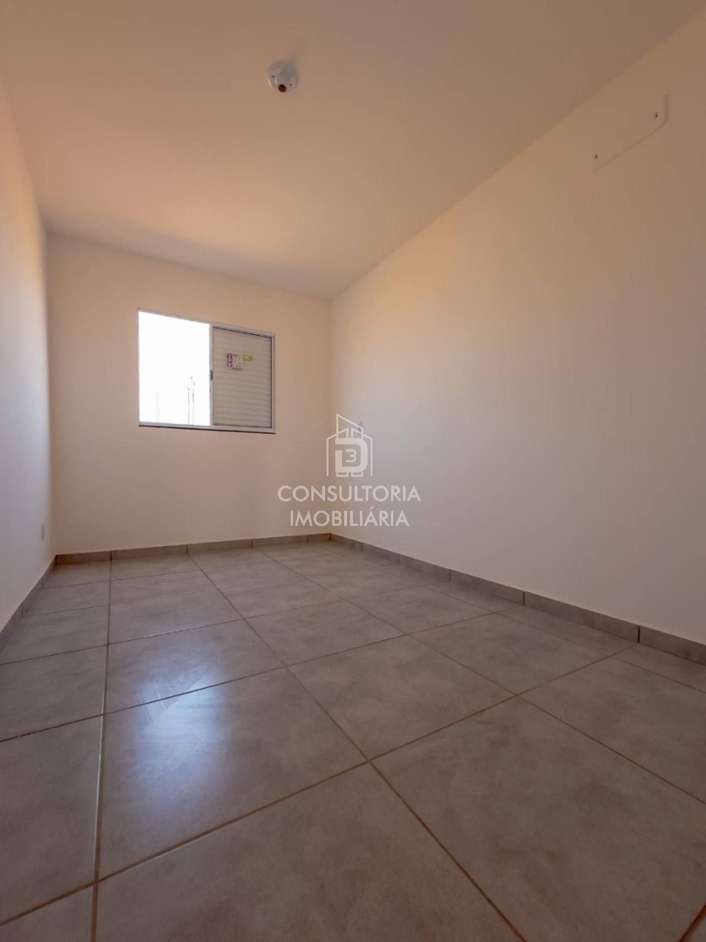 ALUGA-SE CASA NO BAIRRO NOVO MUNDO