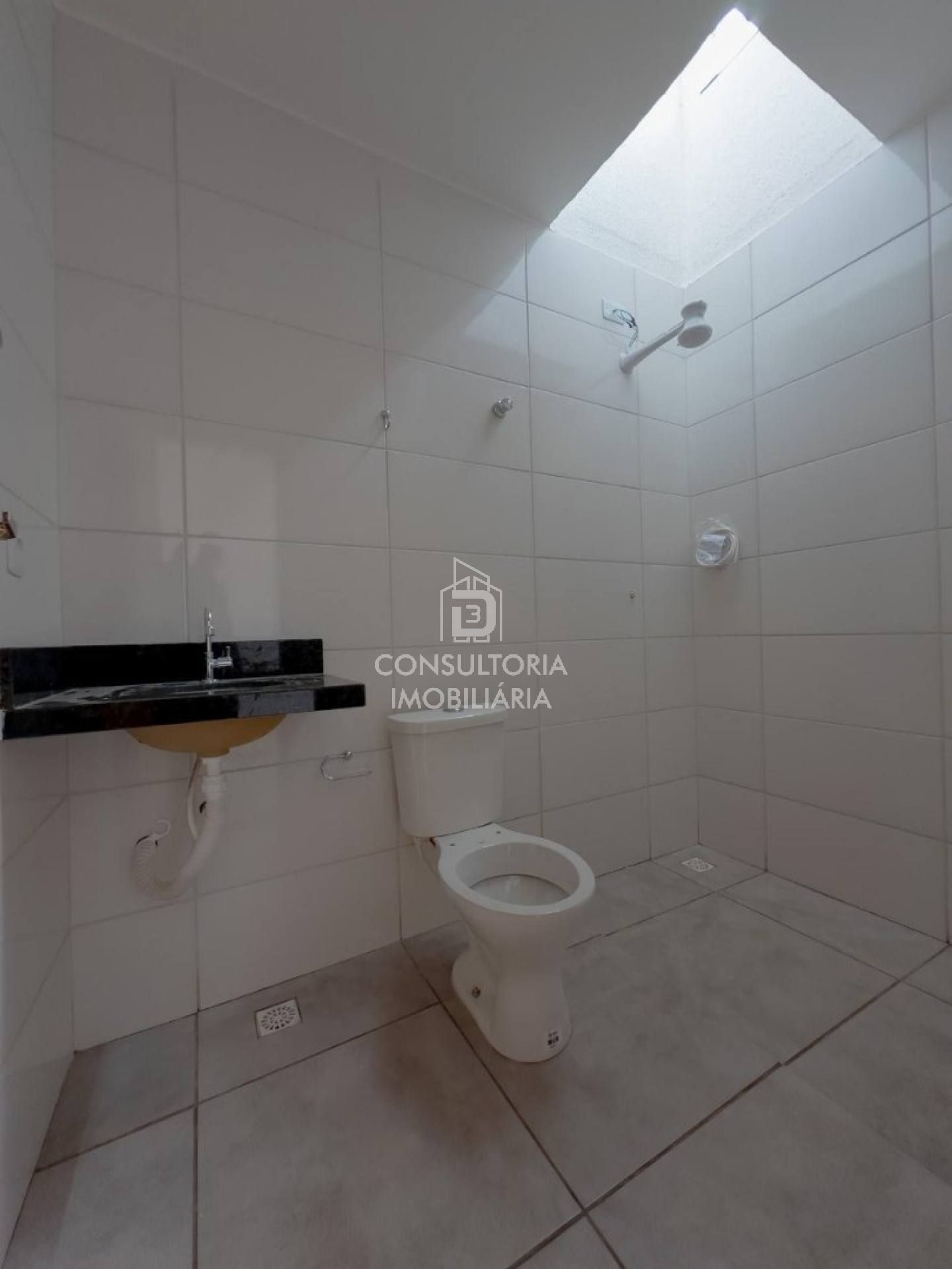 ALUGA-SE CASA NO BAIRRO NOVO MUNDO