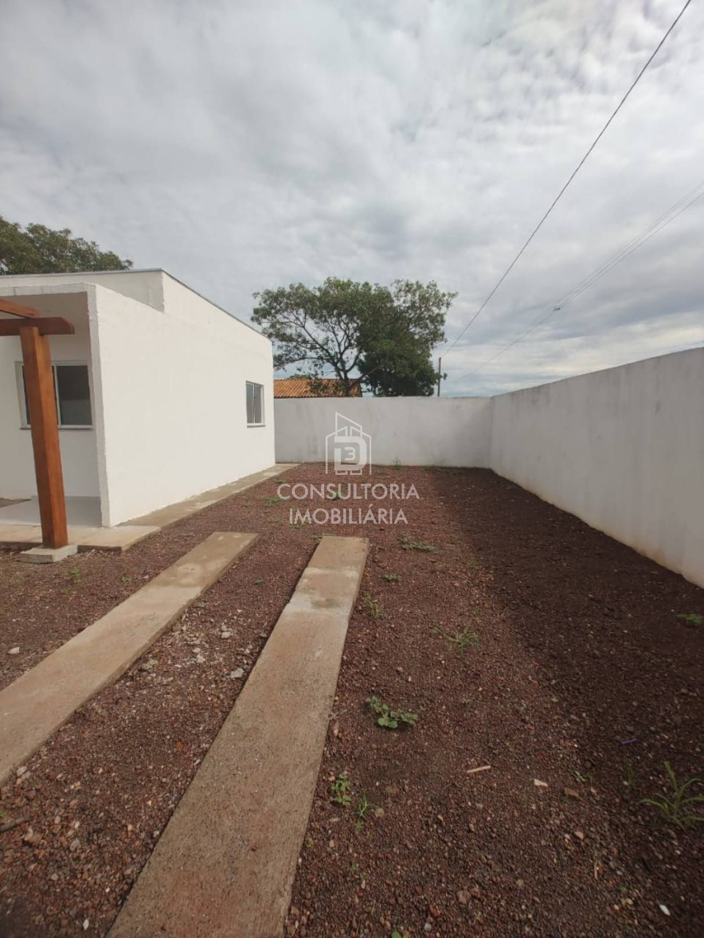 CASA BAIRRO OURO VERDE