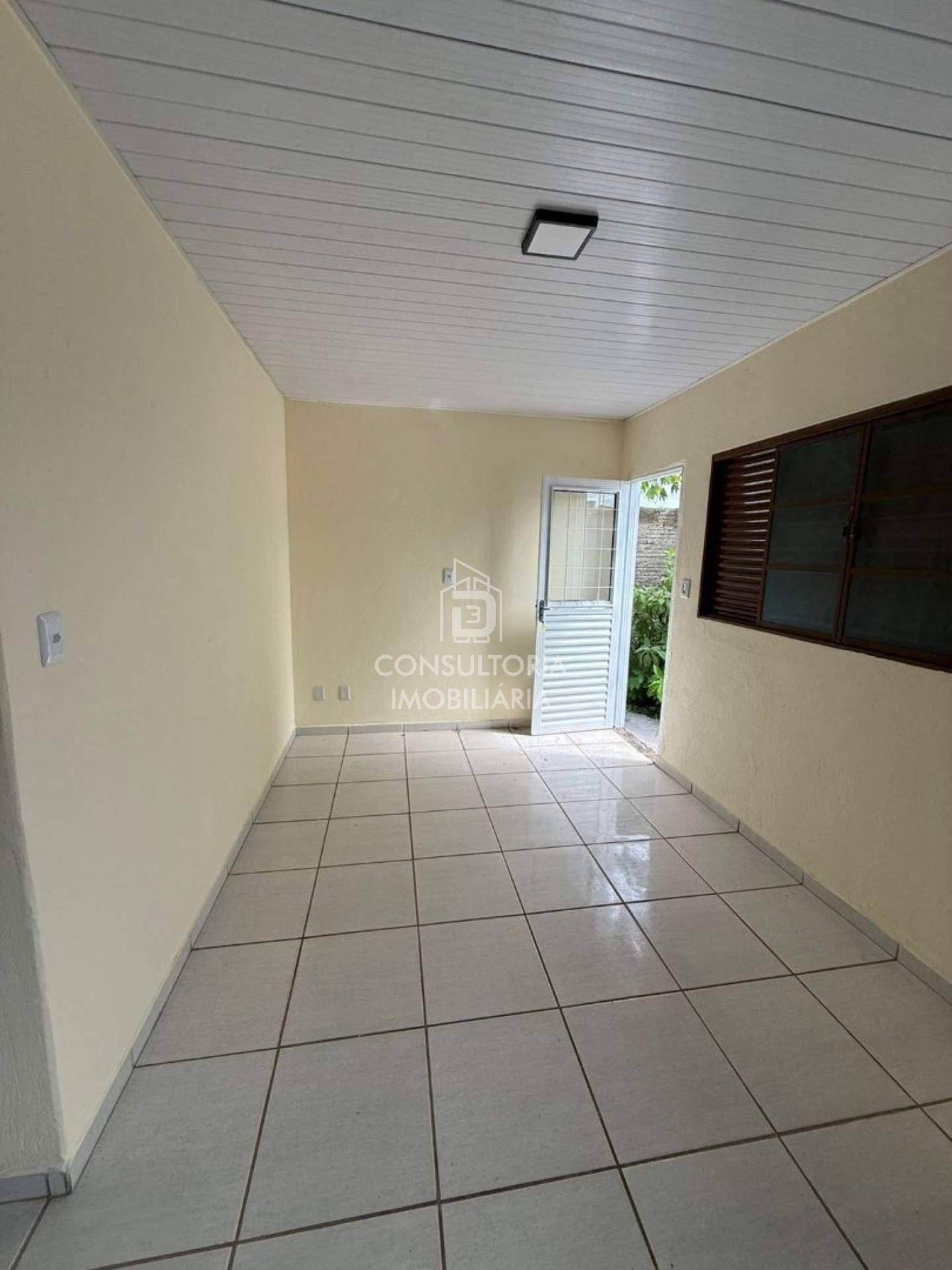 CASA BAIRRO FRANCISCA LOUREIRO BORBA