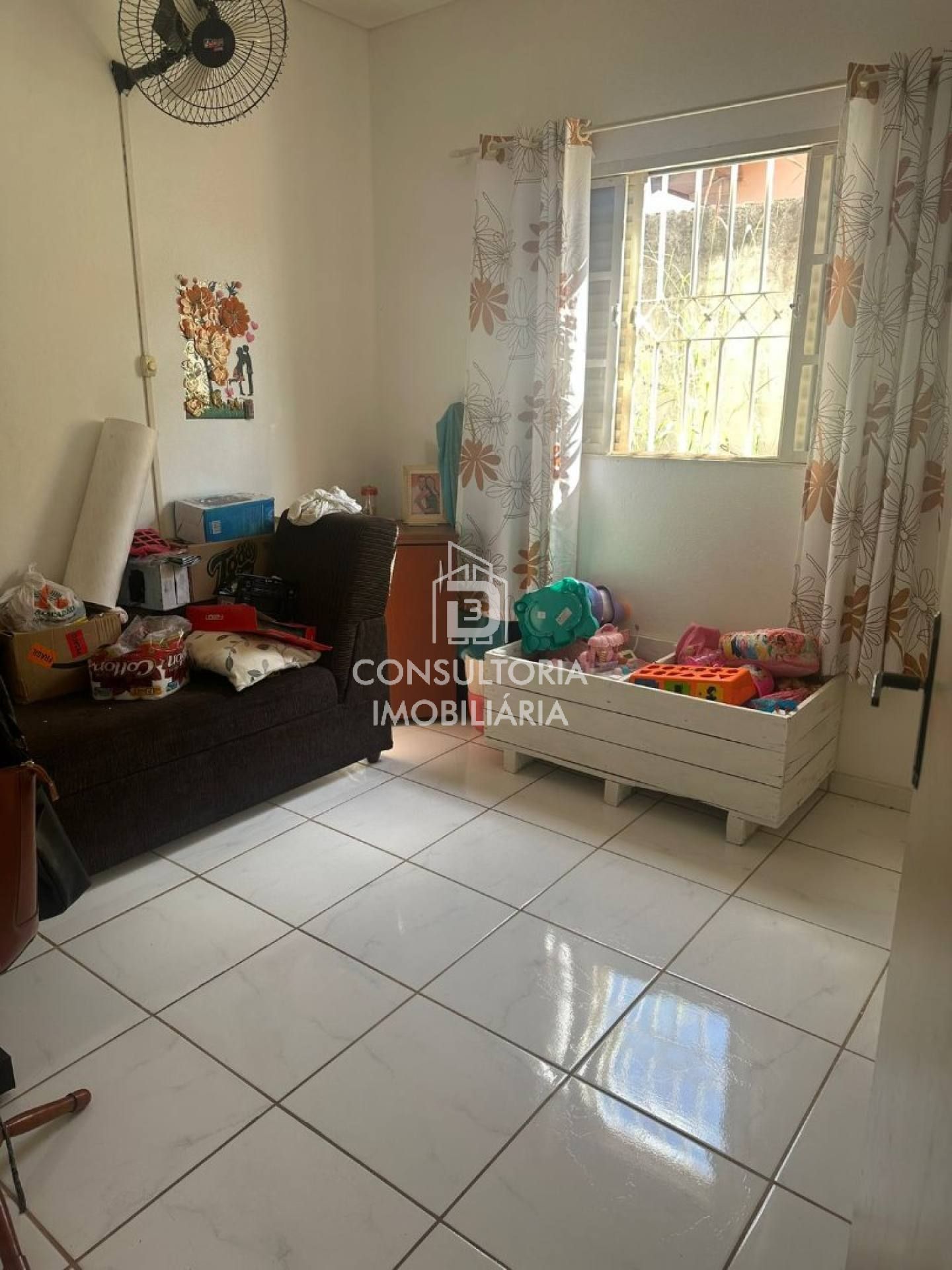 CASA  RESIDENCIAL CLOVIS VETTORATO BAIRRO CHAPEU DO SOL