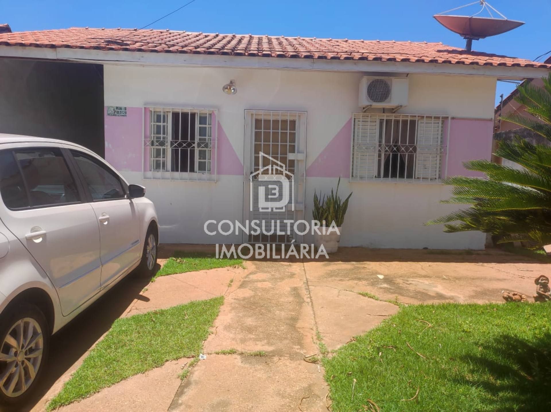 CASA  RESIDENCIAL CLOVIS VETTORATO BAIRRO CHAPEU DO SOL