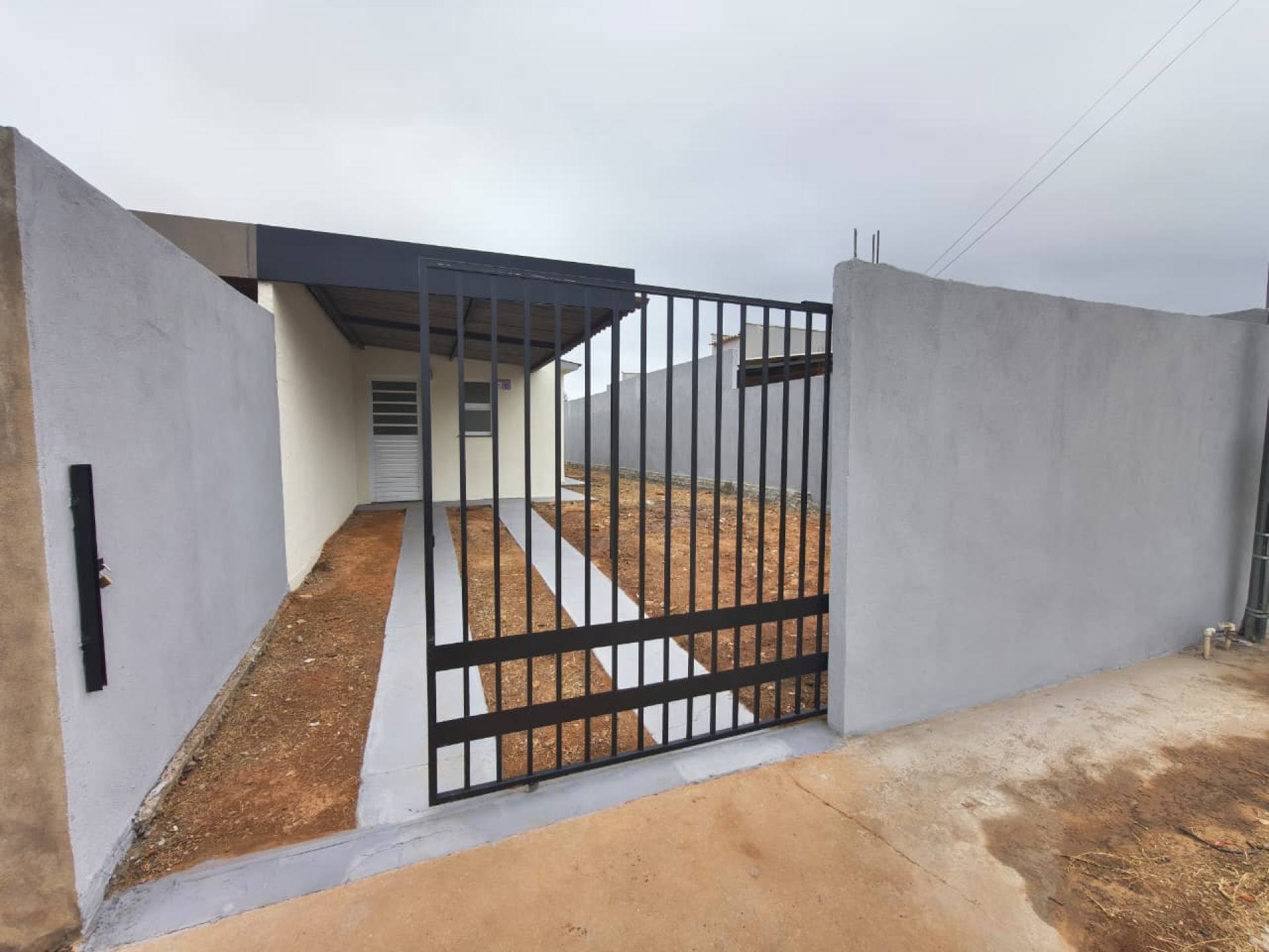 CASA BAIRRO PAIAGUAS