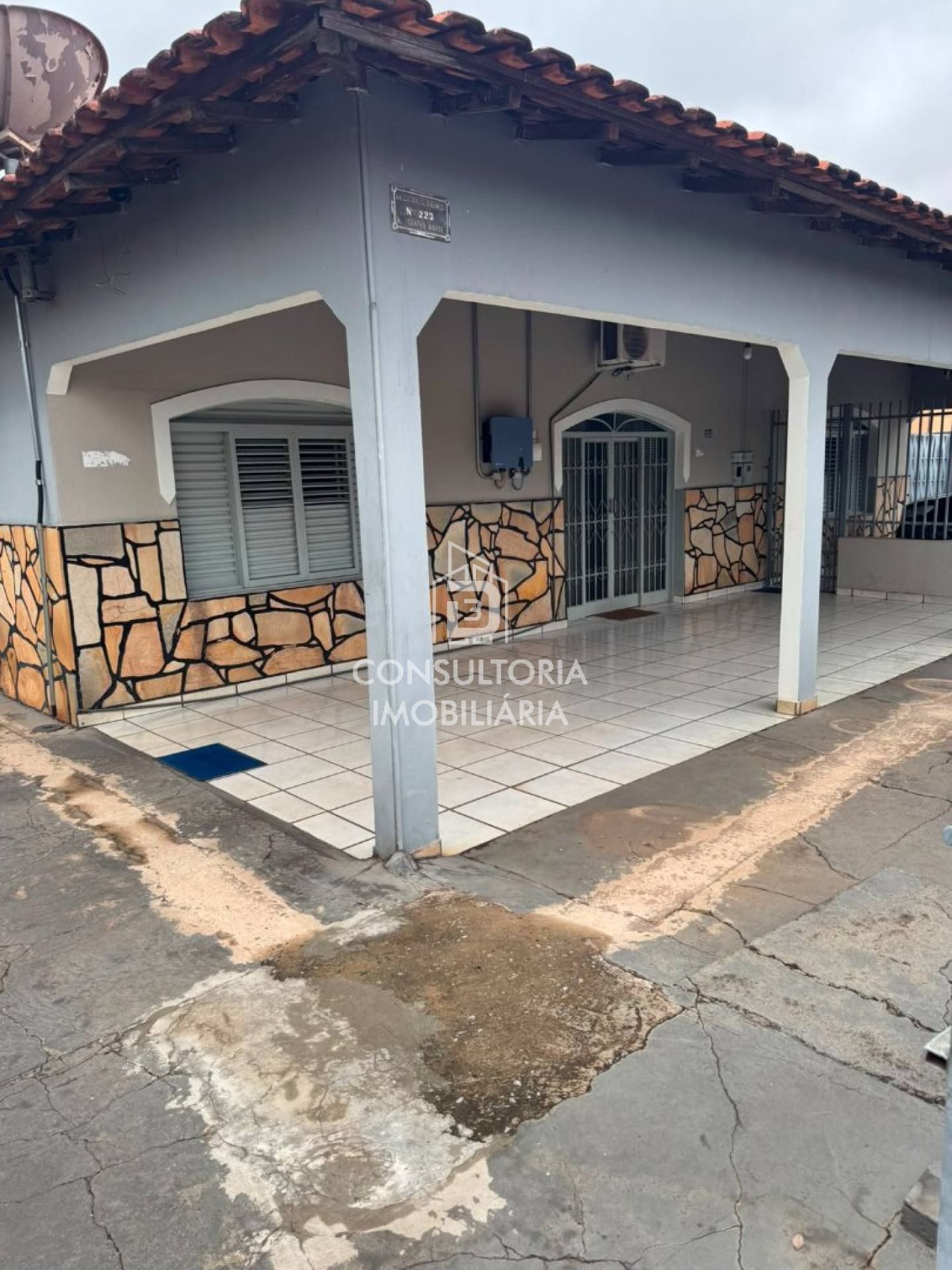 CASA CENTRO DE VARZEA GRANDE