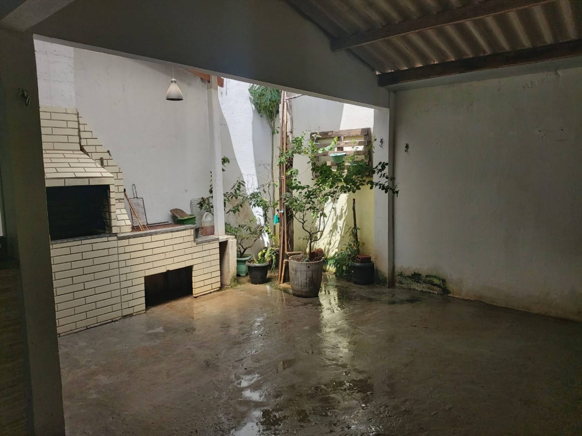 CASA NA REGIAO DO CRISTO REI
