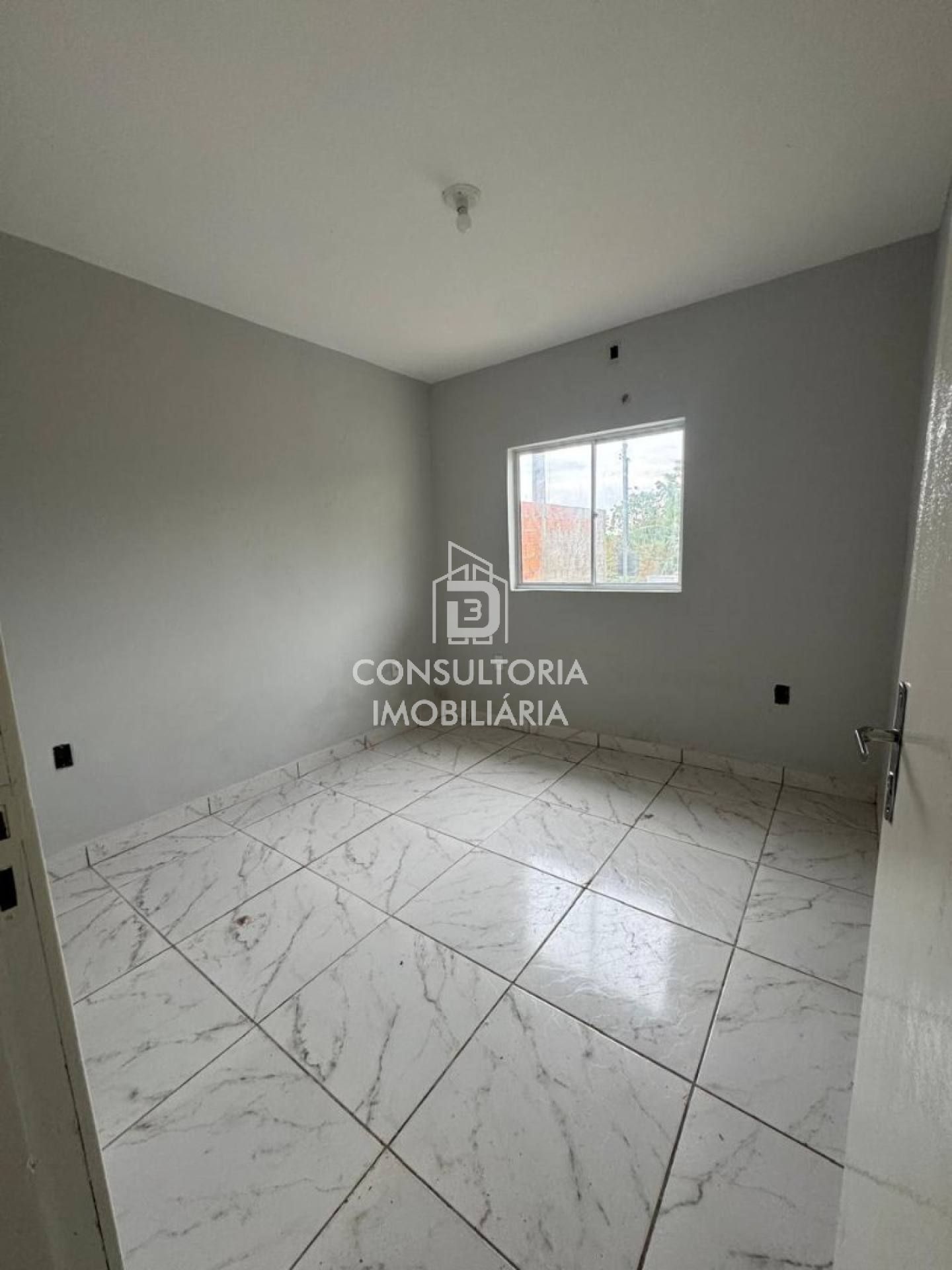 CASA 2 QUARTOS TODA REFORMADA
