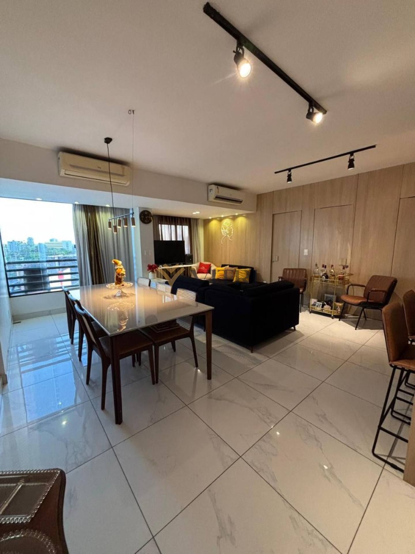 Apartamento de 2 Quartos na Zona Leste - Ed. Jardim Vitória