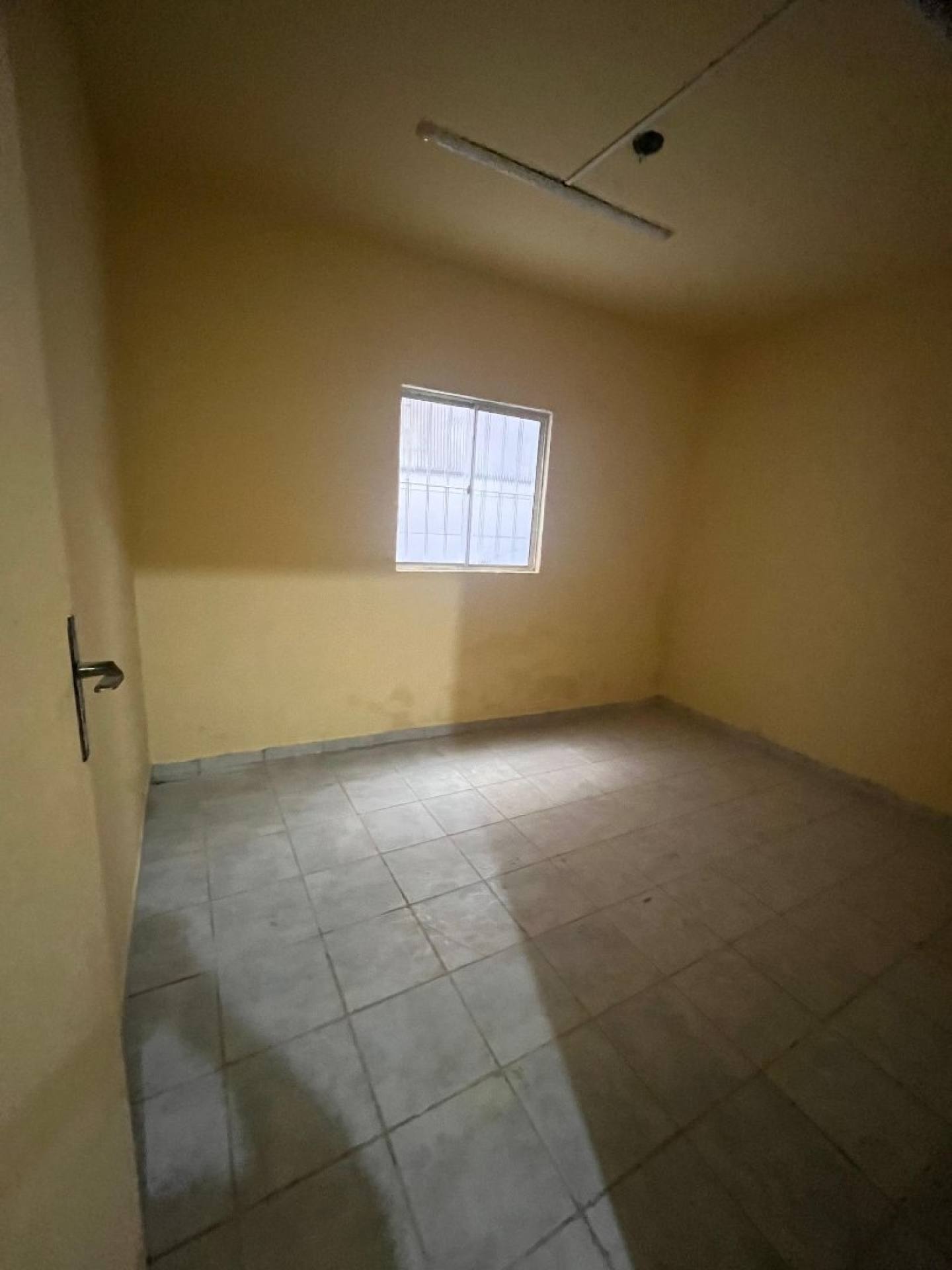 Casa térrea em Prazeres (Apenas a parte de baixo)
