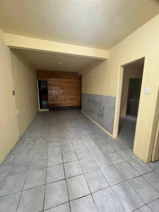 Casa térrea em Prazeres (Apenas a parte de baixo)