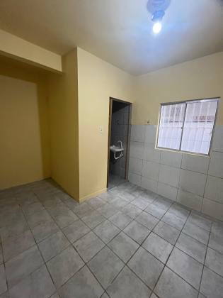 Casa térrea em Prazeres (Apenas a parte de baixo)