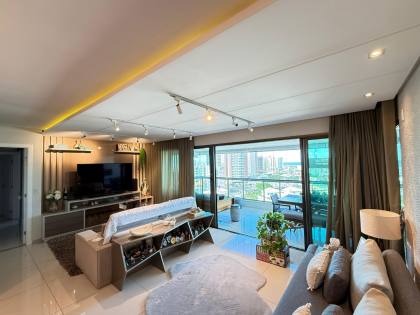 MARINAS ART RESIDENCE