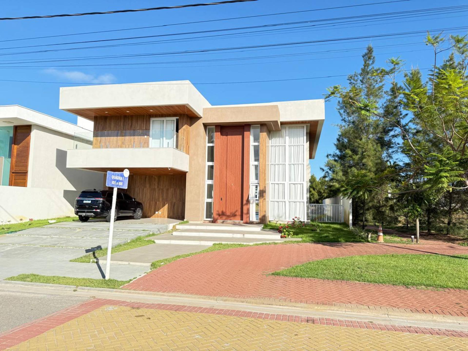 Residencial Damha - Casa Alto Padrão com 4 Suítes e Piscina Privativa