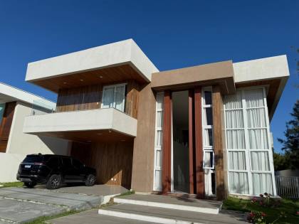 Residencial Damha - Casa Alto Padrão com 4 Suítes e Piscina Privativa