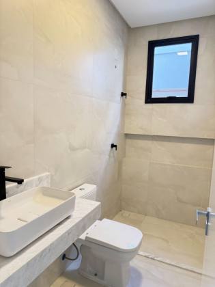 Residencial Damha Sergipe – Casa Alto Padrão com 4 Suítes e Piscina | Barra dos Coqueiros