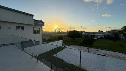 Casa no Damha Beach Resort – Exclusividade, Sofisticação e Conforto à Beira-Mar!